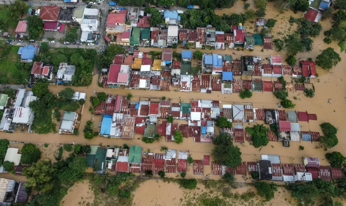 Floods and Destruction in the Philippines After Typhoon Man-yi: A Nation Struggles with Widespread Damage and Loss of Life