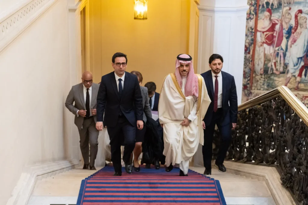 Saudi Arabia and France Discuss Strengthening Bilateral Relations and Regional Issues